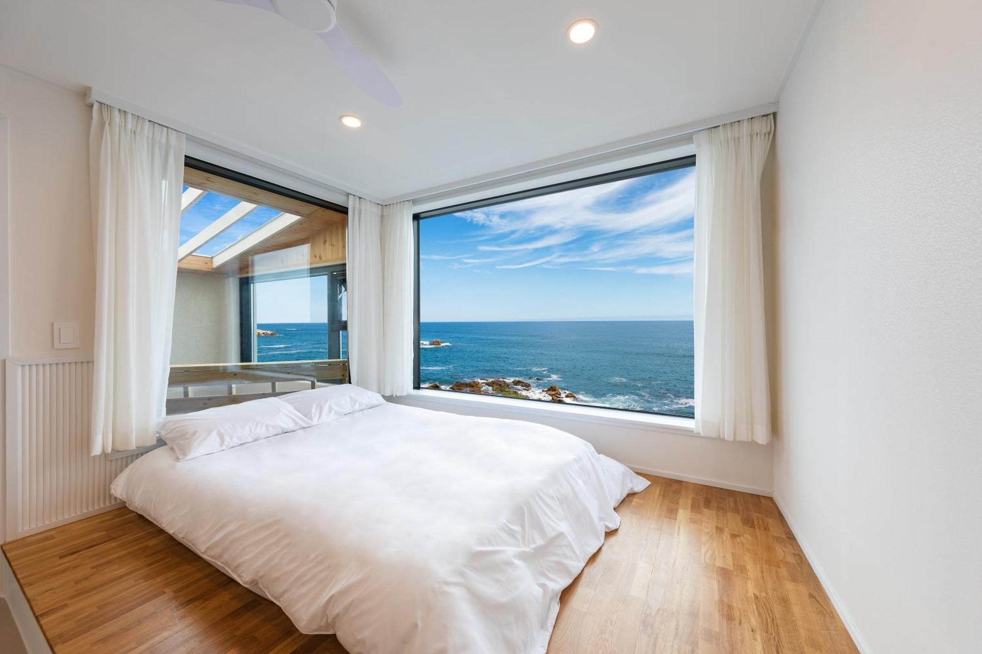 Gangneung Hue Pension Ocean View, Spa, Couple Exterior foto